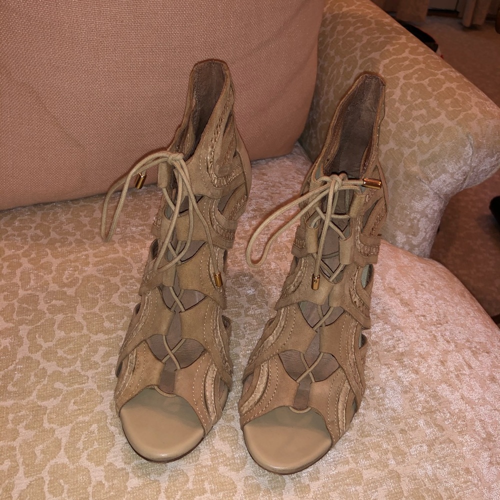 Joie “Dean” lace up heels
